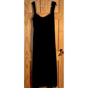 After Six Women's Dress Size 16 Black Sleeveless Formal Gown  Velvet